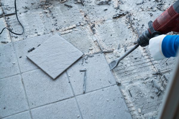 Flooring Removal Service in Leland