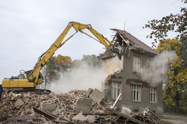 House Wrecking in Leland
