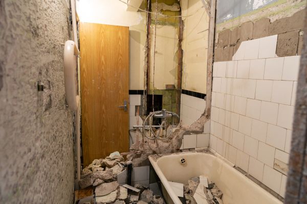 Bath Demolition in Leland